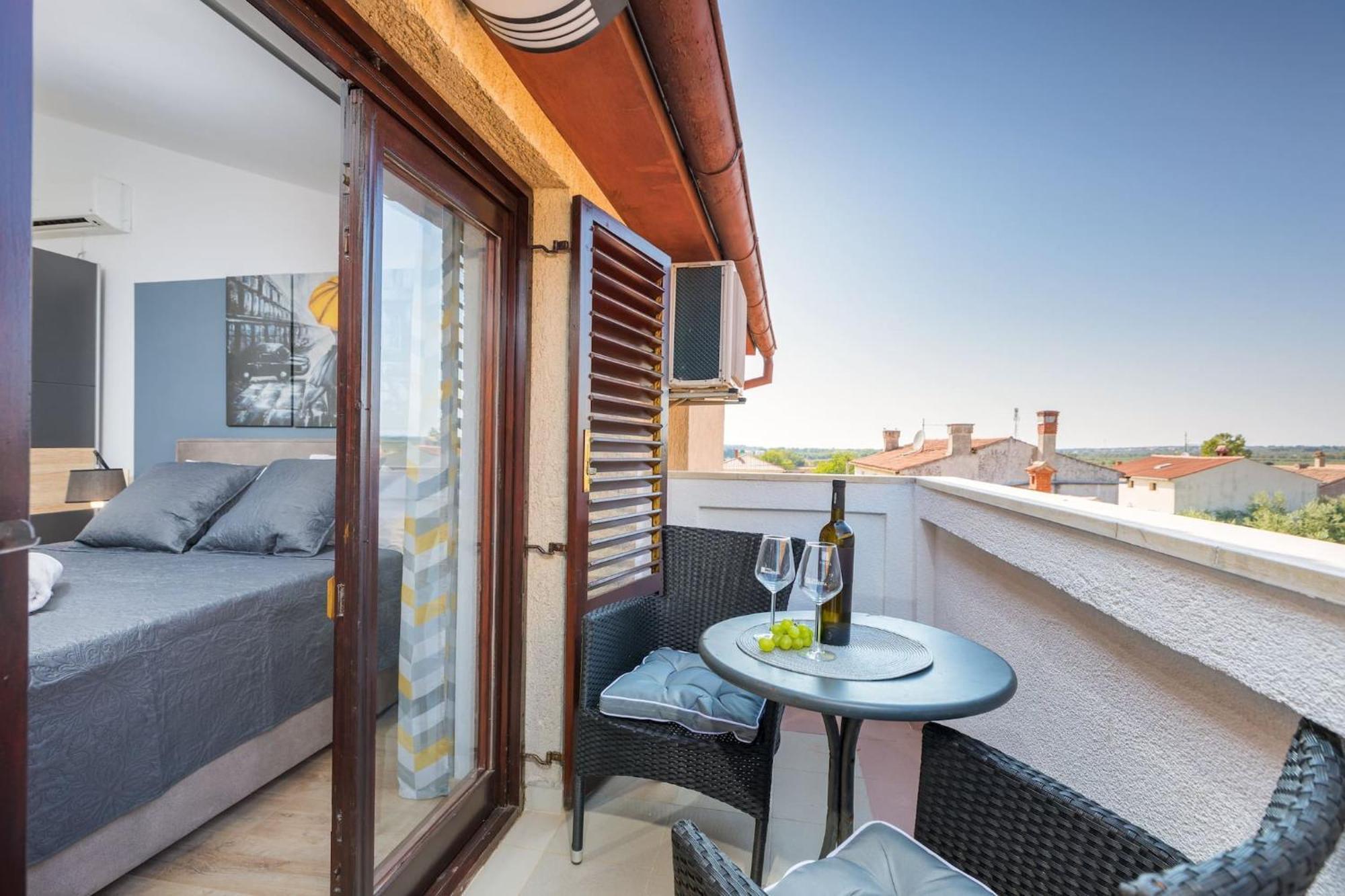 Marceta - Apartments & Rooms With Swimming Pool Fazana Ngoại thất bức ảnh