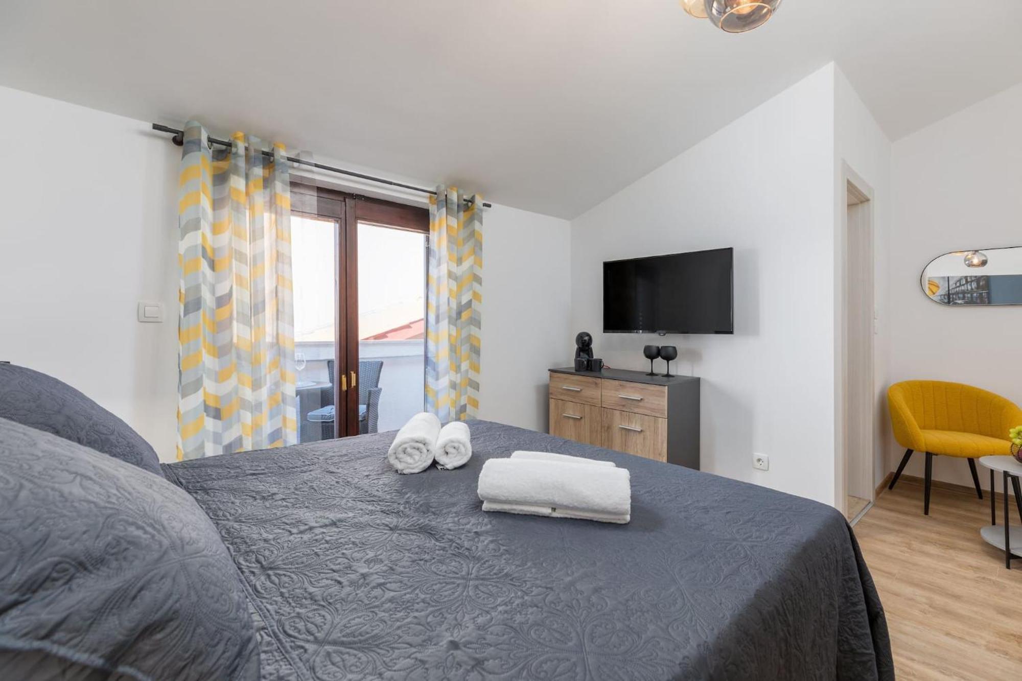 Marceta - Apartments & Rooms With Swimming Pool Fazana Ngoại thất bức ảnh