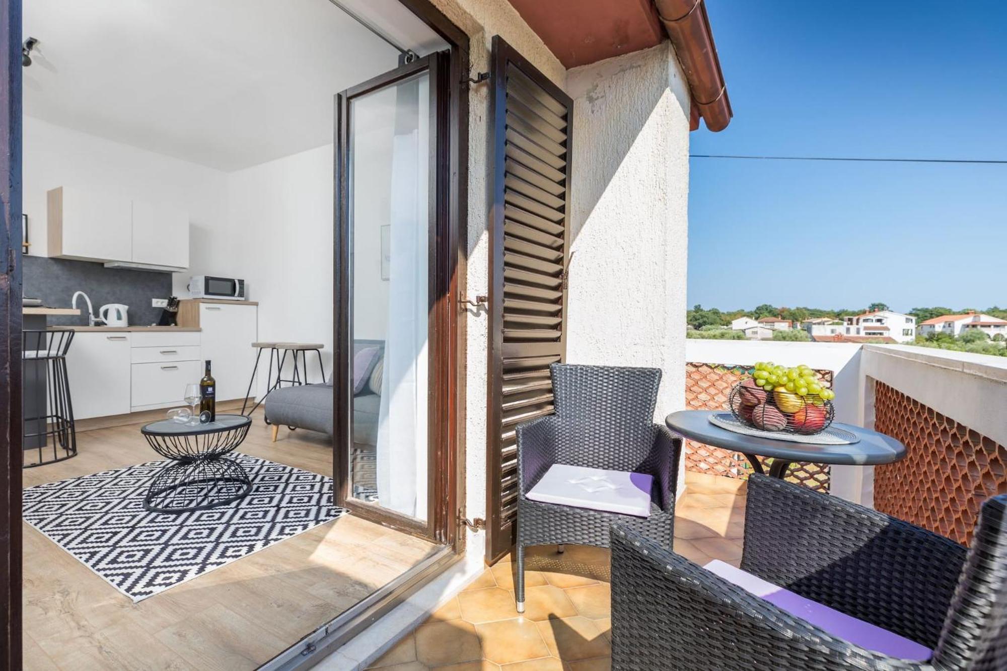 Marceta - Apartments & Rooms With Swimming Pool Fazana Ngoại thất bức ảnh